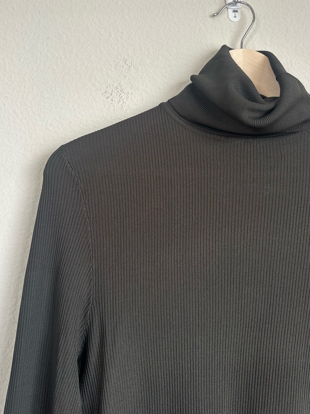 Zara Slinky Rib Knit Turtleneck Top - Picture 4 of 7